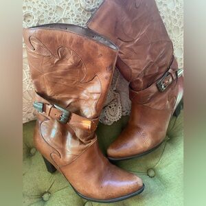 Vintage Tan Leather Ankle Boots